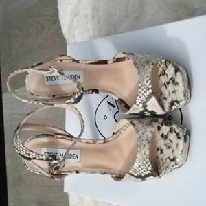 Steve Madden Sandals